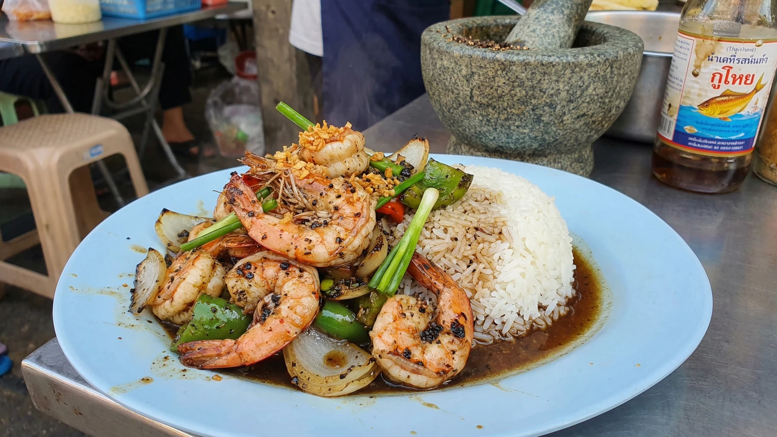 Black Pepper Shrimp Stir-Fry (Goong Pad Prik Thai Dam)